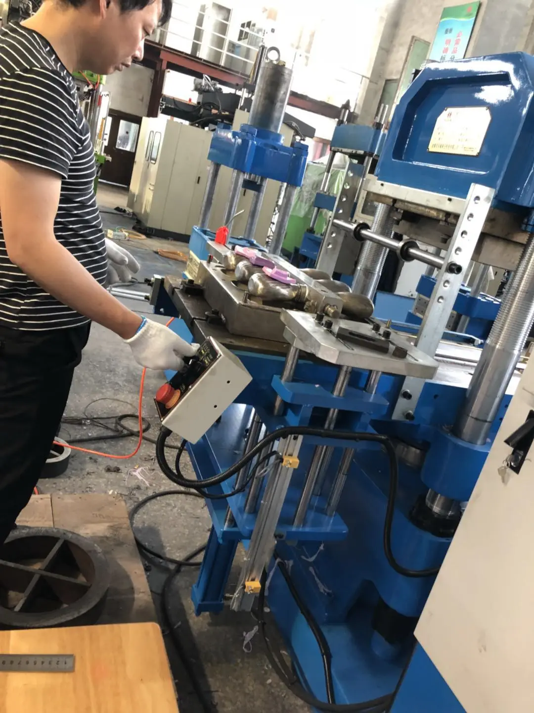 XLB-100T rubber compression molding machine