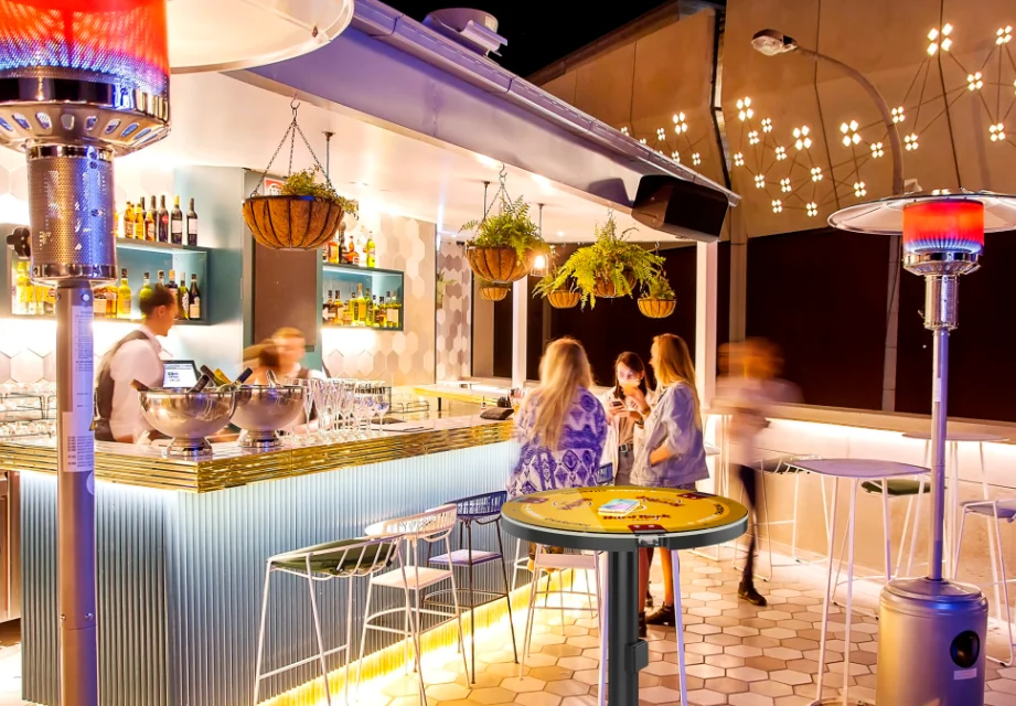 Cafe shop restaurant cell phone Charging station Table with wireless Qi top for quick mobile phone charging