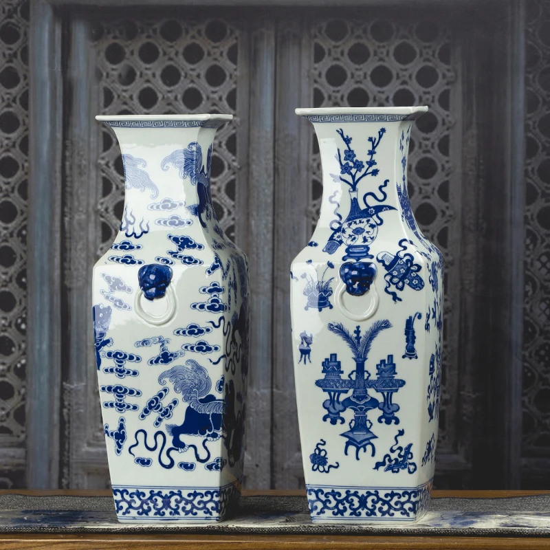 Capital of porcelain blue and white chinese ceramic vase for home decor