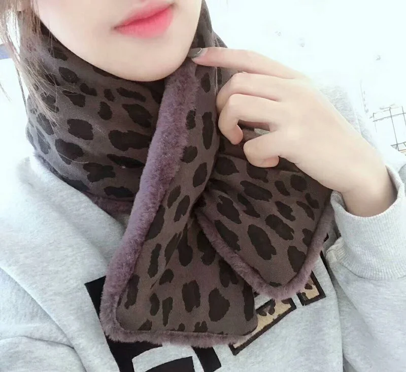 
Luxe fake fur neckerchief loop scarf winter warm leopard scarf rabbit fur scarf factory direct sale 