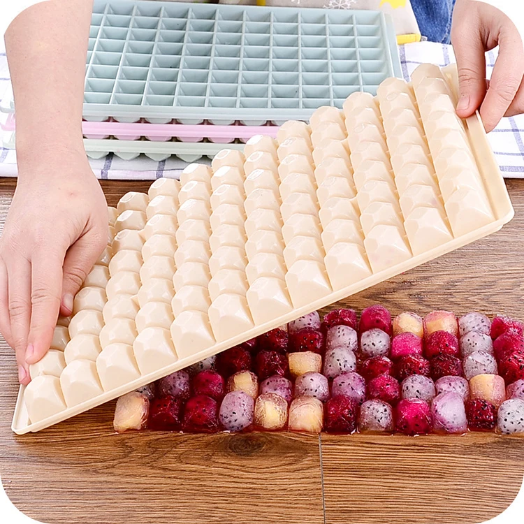 Easy To Clean PP Plastic Personalized Ice Cube Tray Mini Tiny 96 Grids Ice Cube Bin Scoop Trays and Candy Grids Small Ice Maker