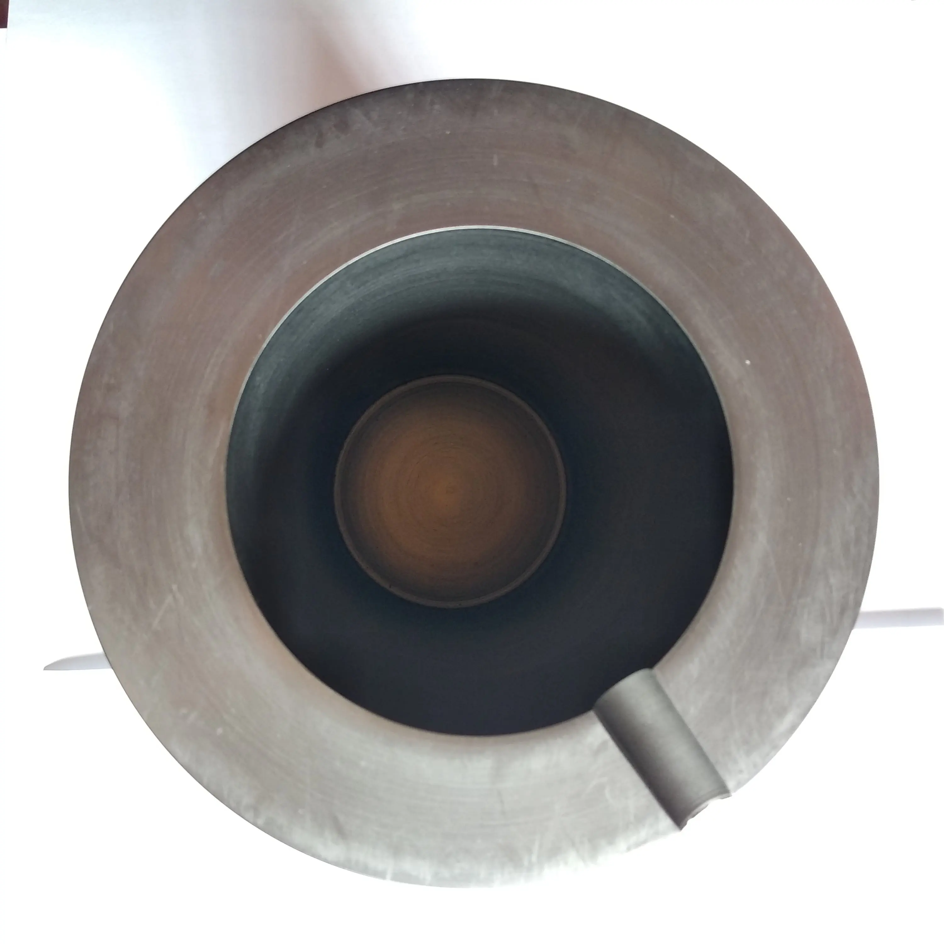 Графитовый тигель высокой чистоты и твердости для продажи