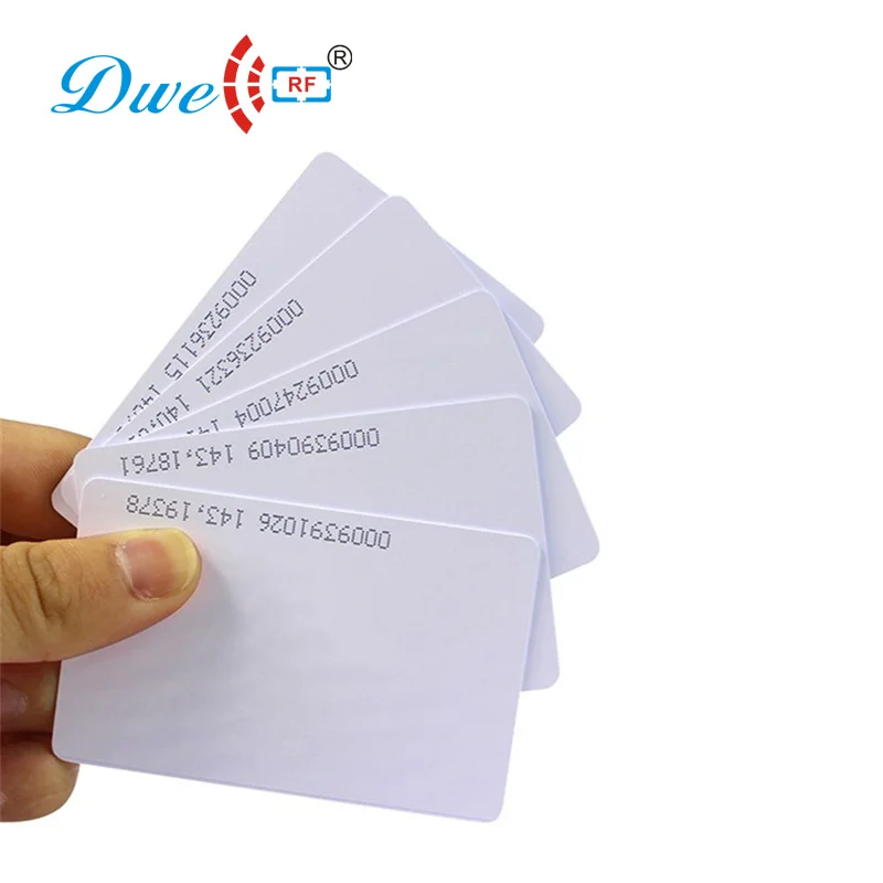 Недорогой Белый глянцевый ПВХ 125 кГц TK4100 контроль доступа бесконтактный считыватель RFID EMID-карта для игрового удостоверения