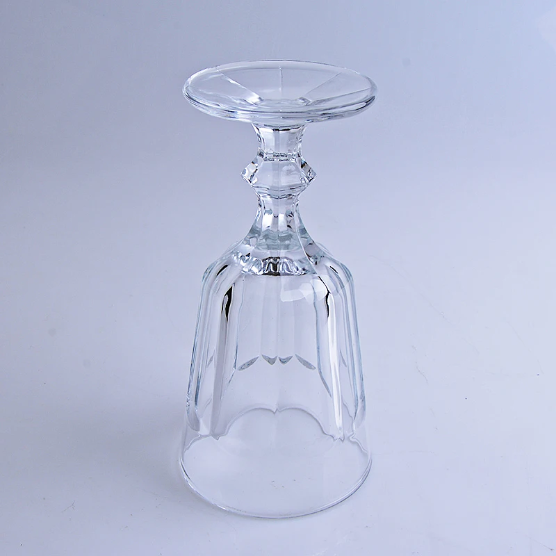 Резной бокал для вина absinthe