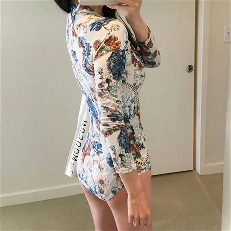 Fitness Sublimated Custom Blank Cheap Full Print Short Sleeve Rush Guard Women