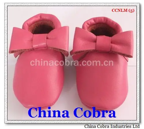 
CHINA COBRA 2021 newest popular high quality cow leather sole baby moccasins CHINA COBRA camo moccasins 