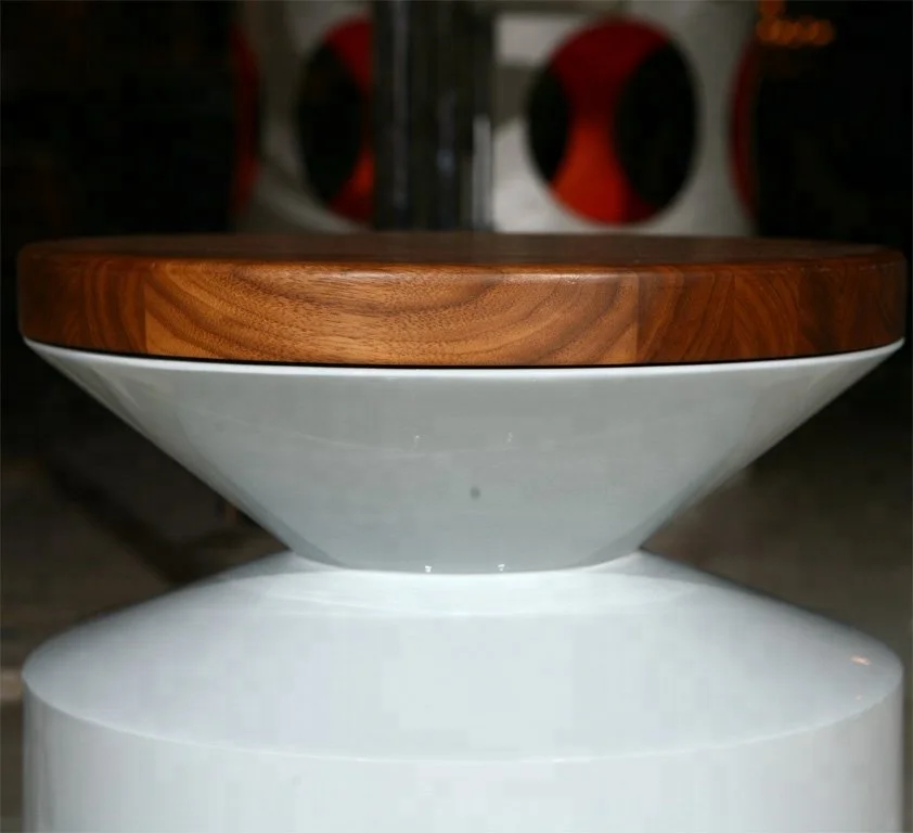 
Furniture House Lounge Chair Reza Feiz Griffin Stool Fiberglass Bar Chair 