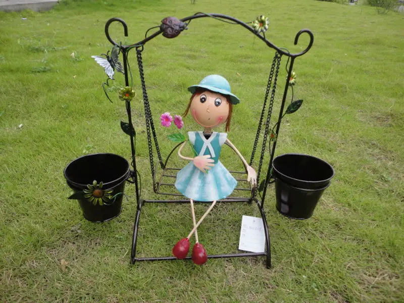 Metal lovely doll unique design iron garden pots planters outdoor planter pots for garden decor