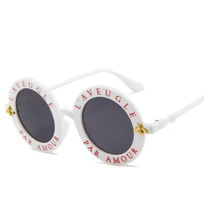 15981 Men And Women Retro Sunglasses English Letters Little Bee Wholesale Round Sunglasses