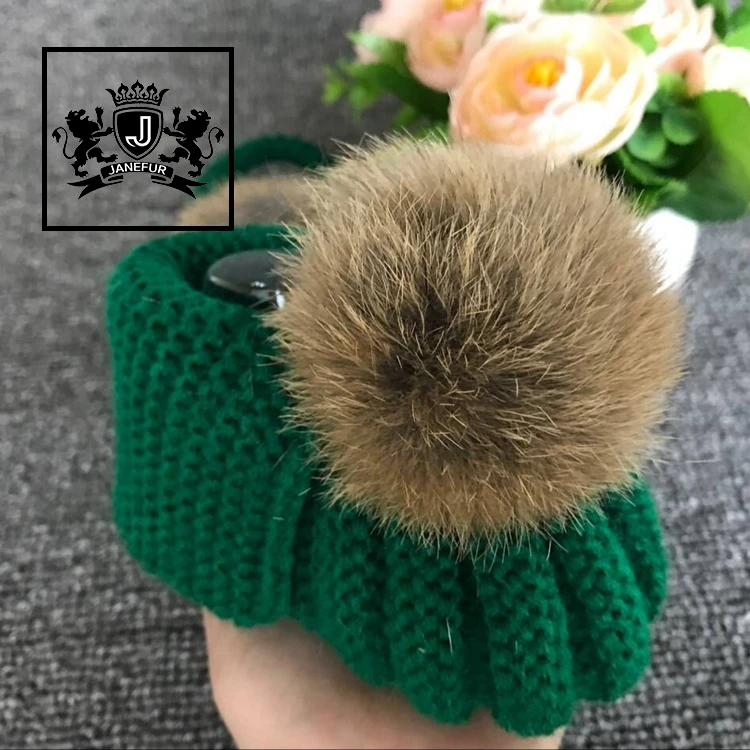 Factory wholesale soft warm boots hand knitted baby shoes