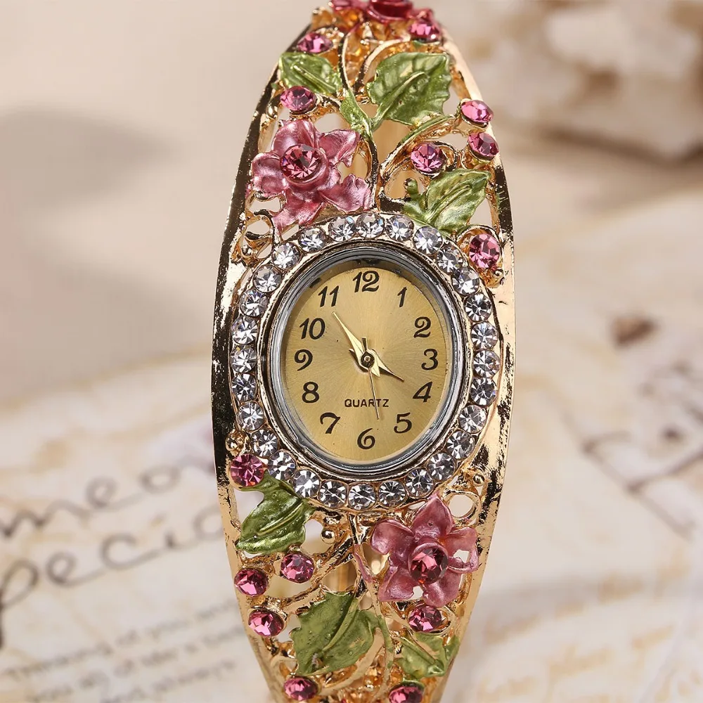 New Hot Sale Lady Watch Retro palace Casual watch Ladies Antique Hollowed Designs Diamond Watch