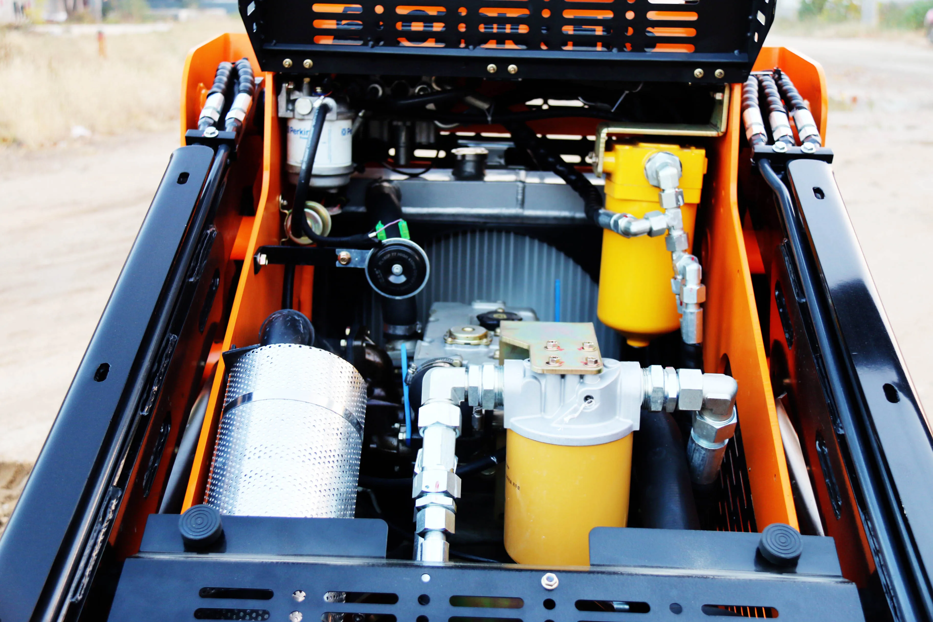 China made diesel engine high piston remote controlled mini loader