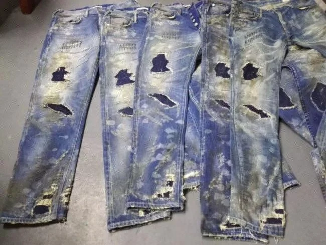 New design Embroidered denim jeans Embroidered Badges