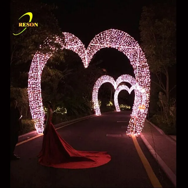 2024 New Design Outdoor Valentines Day Led Lighting Heart Shaped Wedding Arch