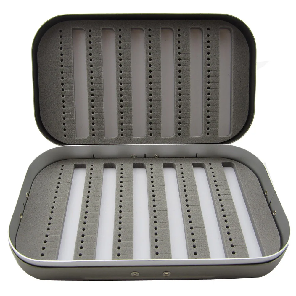 
The classic aluminium fly box with slit foam hook storage case portable box B06  (62214780791)