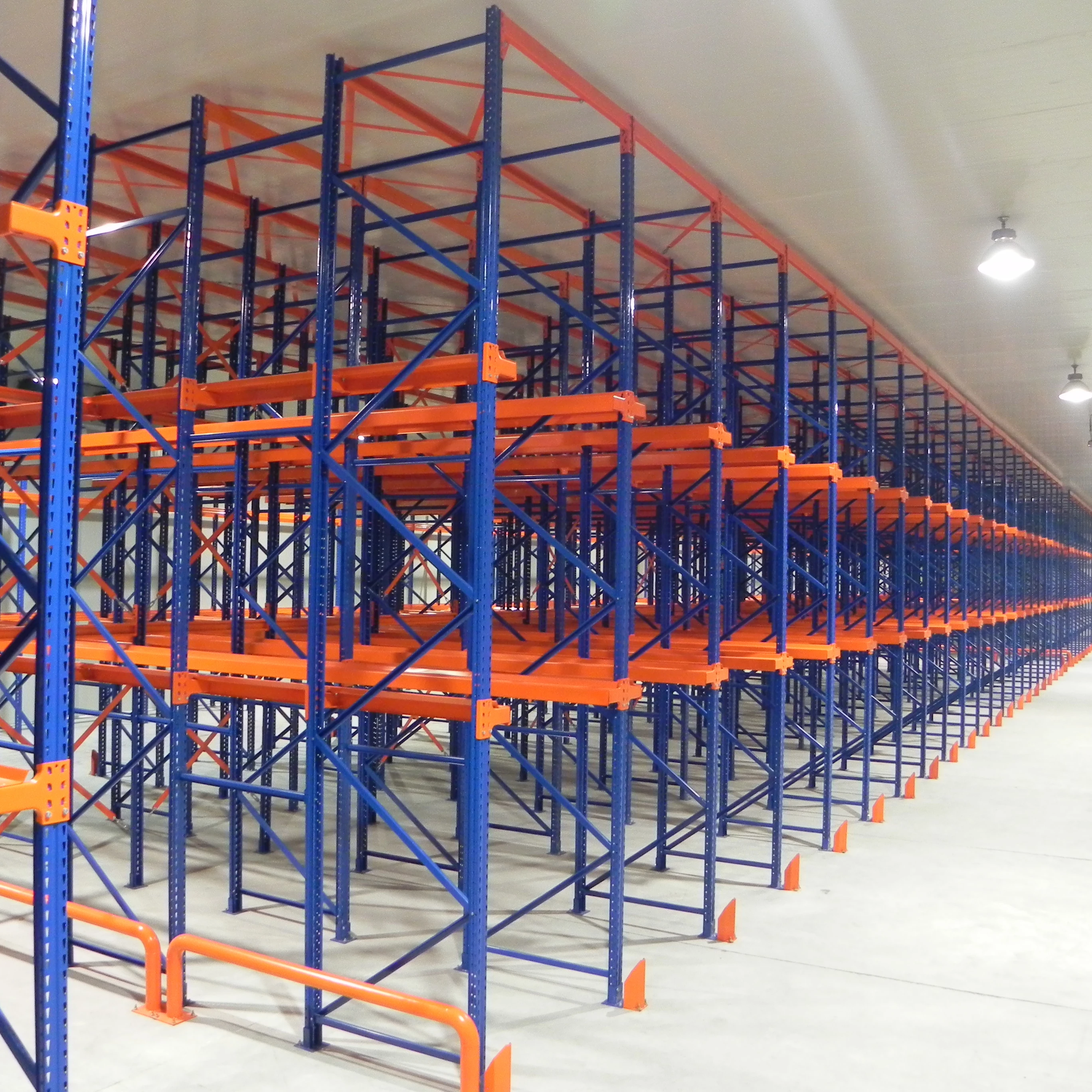 Привод в стойке для поддонов, стеллажи и стеллажи для складов Nanjing