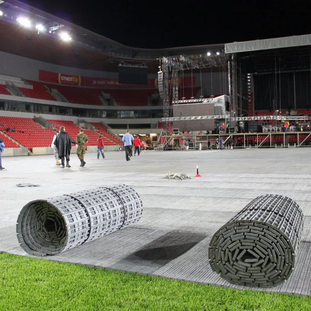 Plastic event flooring PP modular ground covering floor party wedding tent concert event flooring