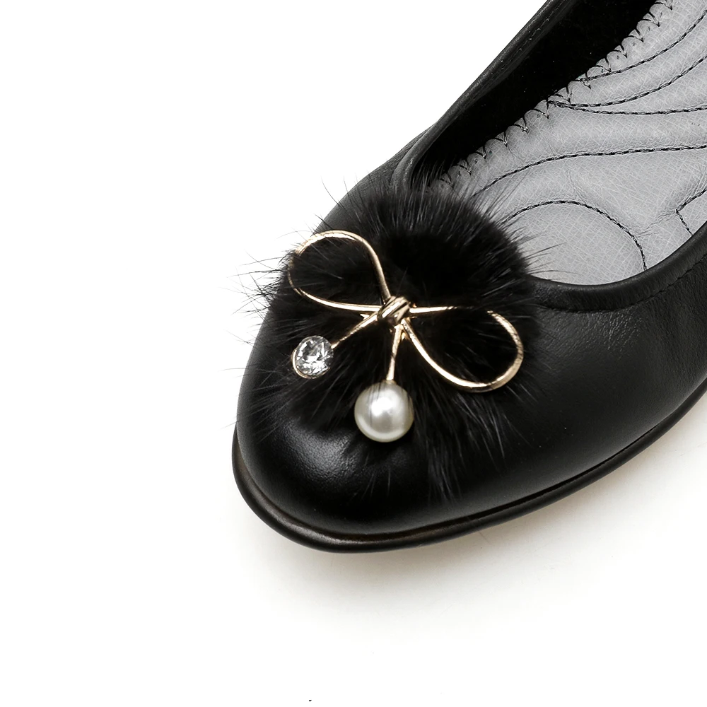 
Decorative plush Woman black leather loafer flat pumps comfortable 