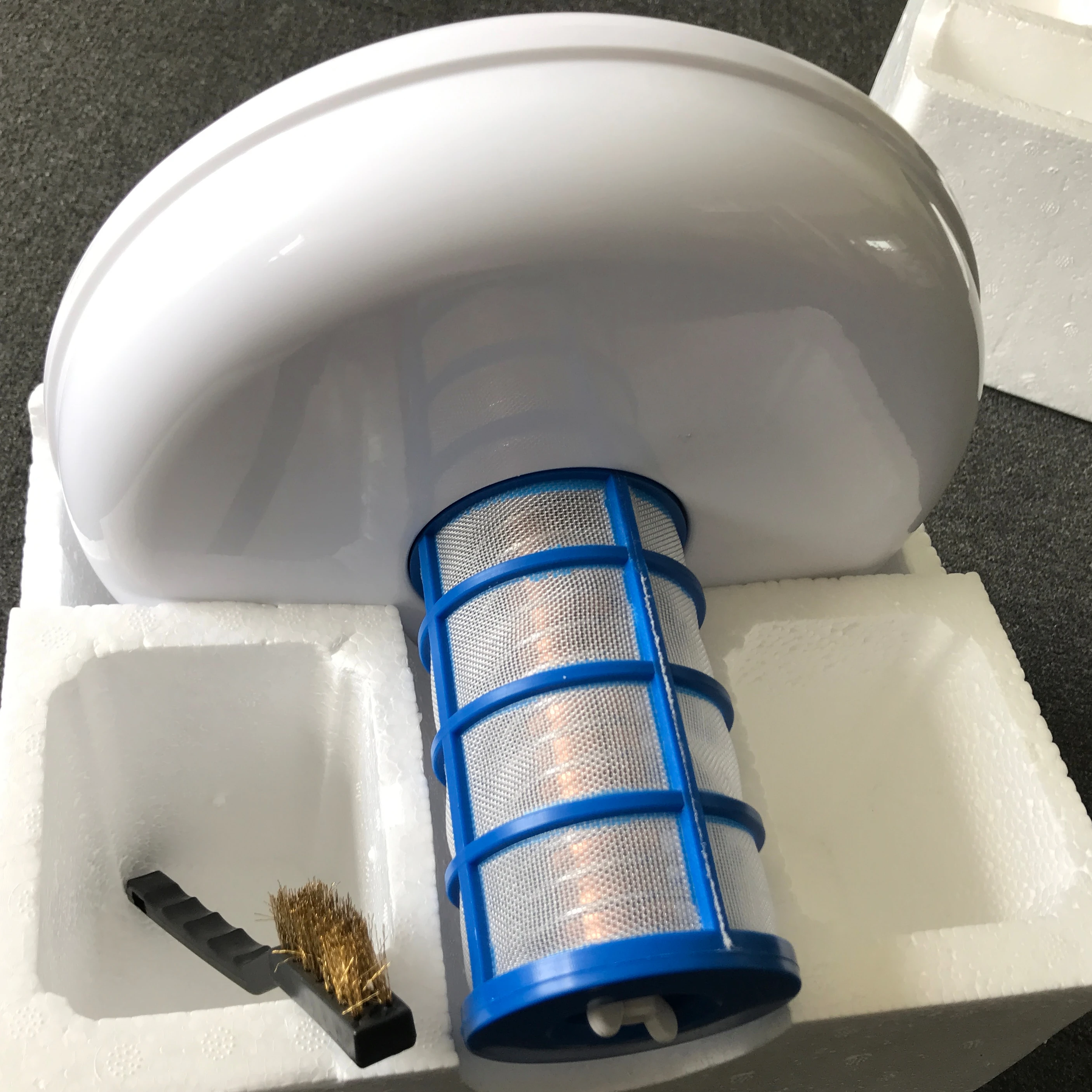 Новый дизайн, экологичный для бассейна, солнечный ионизатор