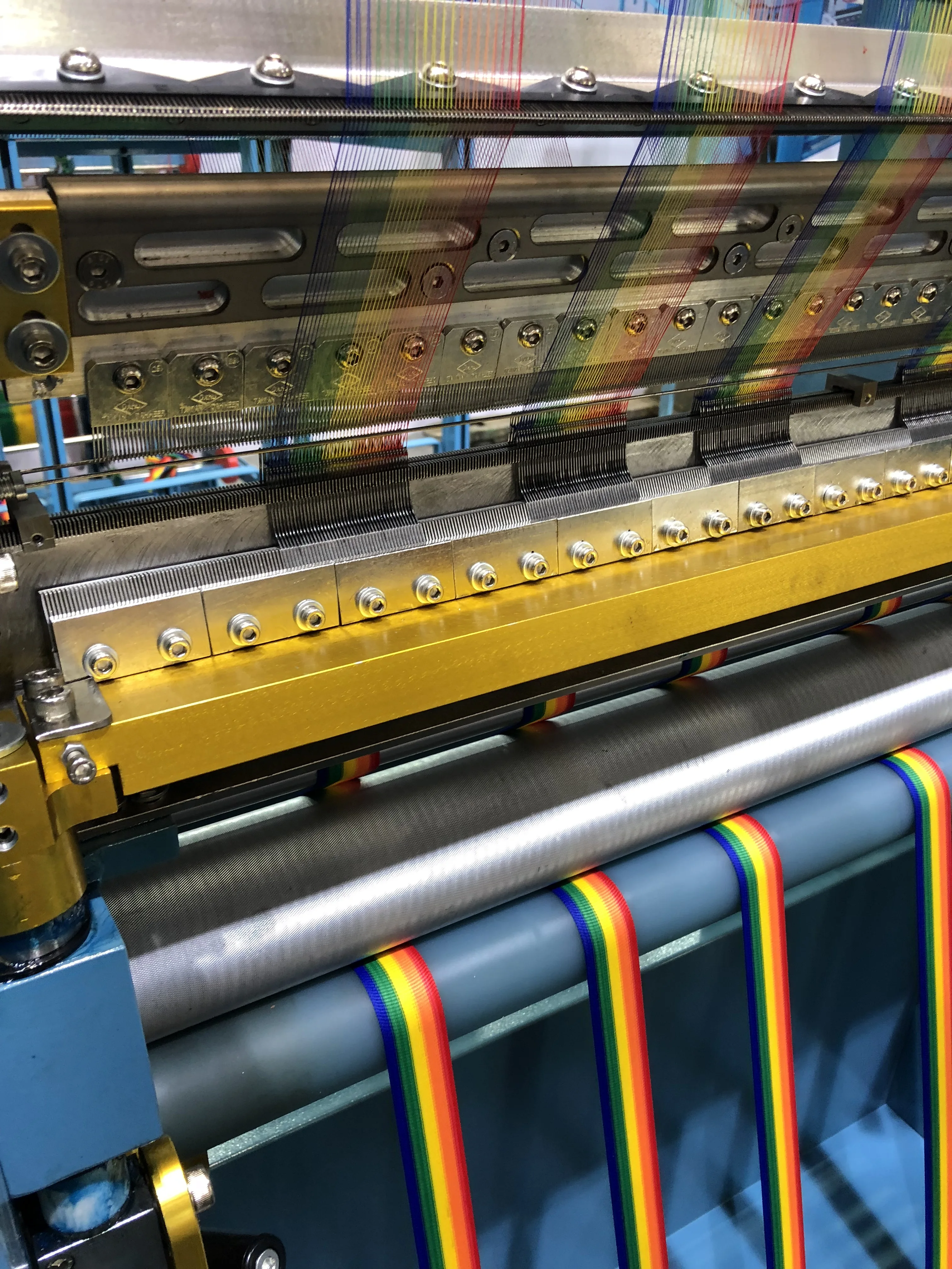 Rashel crochet machine