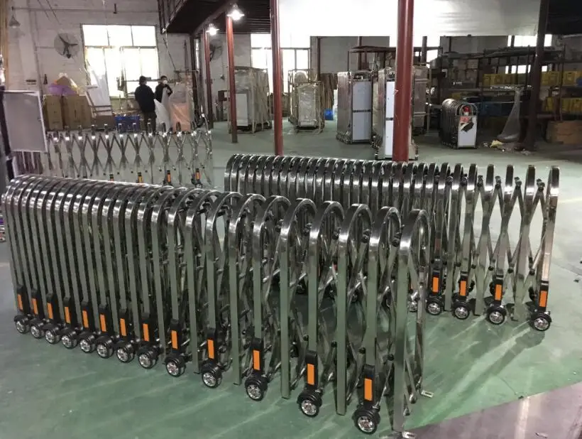 parking traffic barrier accordion barrier gate without motor QG-Z1704