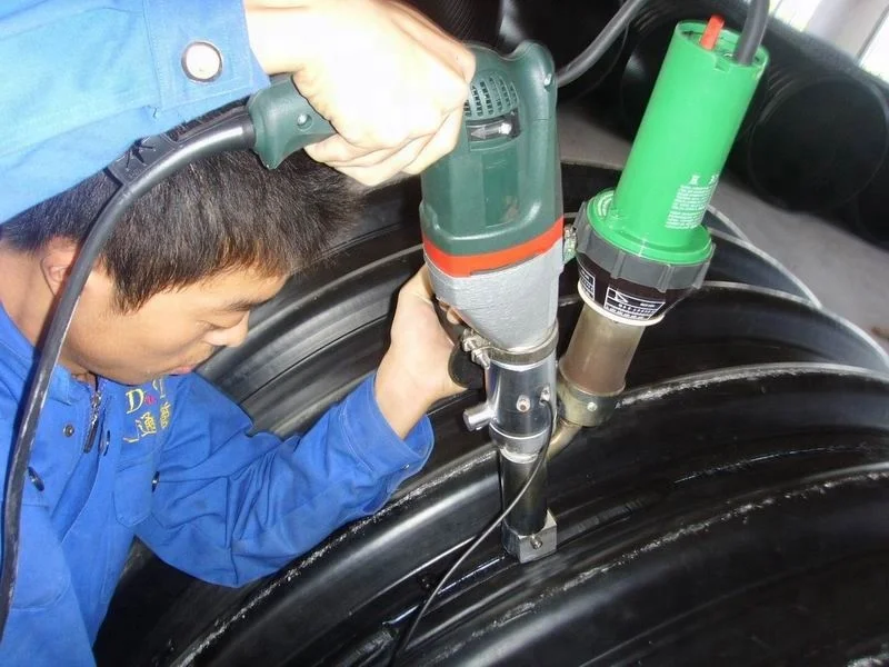 Plastic extruder extrusion welder geomembrane welding machine