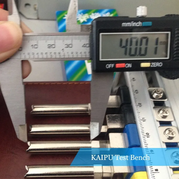 Three phase meter connectors assembly for three phase energy meter test bench