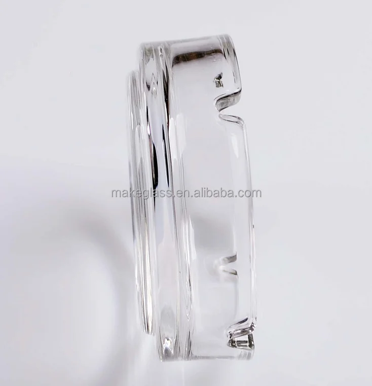TRANSPARENT GLASS ASHTRAY