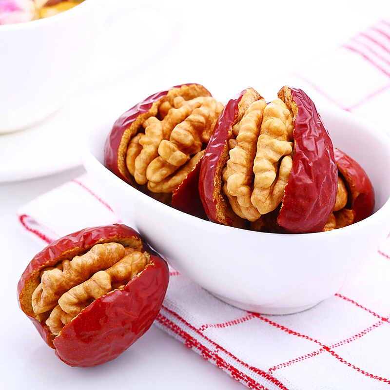 
Healthy snack food jujube with walnut sweet red jujube date walnut kernels 