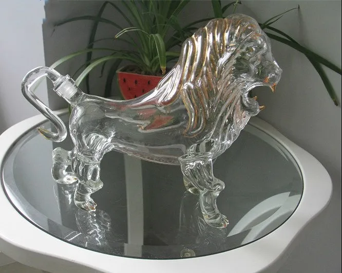 ODM / OEM Lion Shaped Decanter / Liquor Decanter for Whiskey, Vodka, Rum, Tequila or Any Other Alcohol