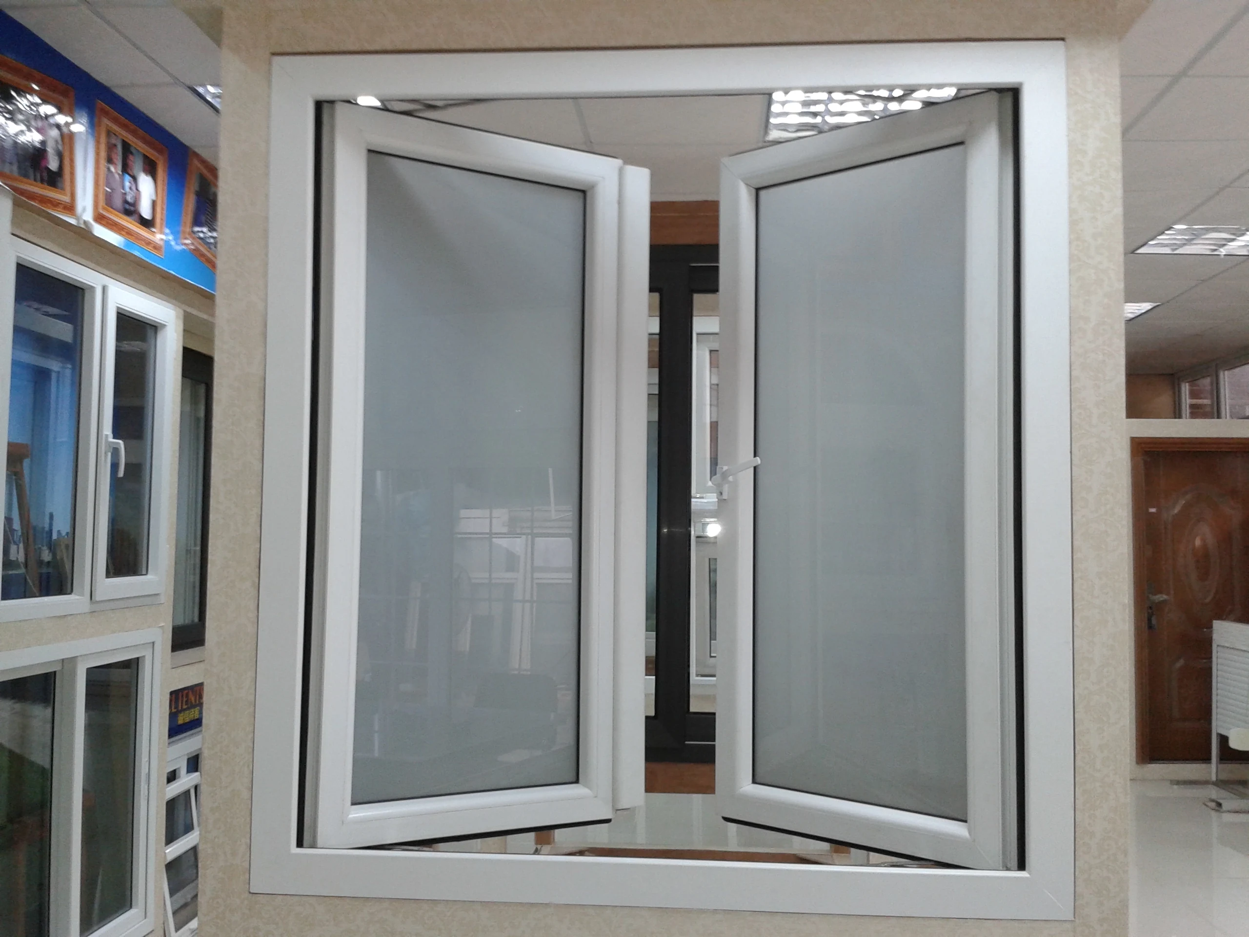  Створчатое окно из ПВХ veka высокое качество