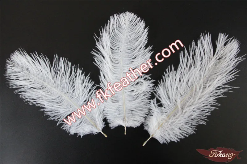 Оптовая продажа, дешевое разноцветное ремесленное маленькое белое страусиное перо 15 см до 20 см для свадебных украшений