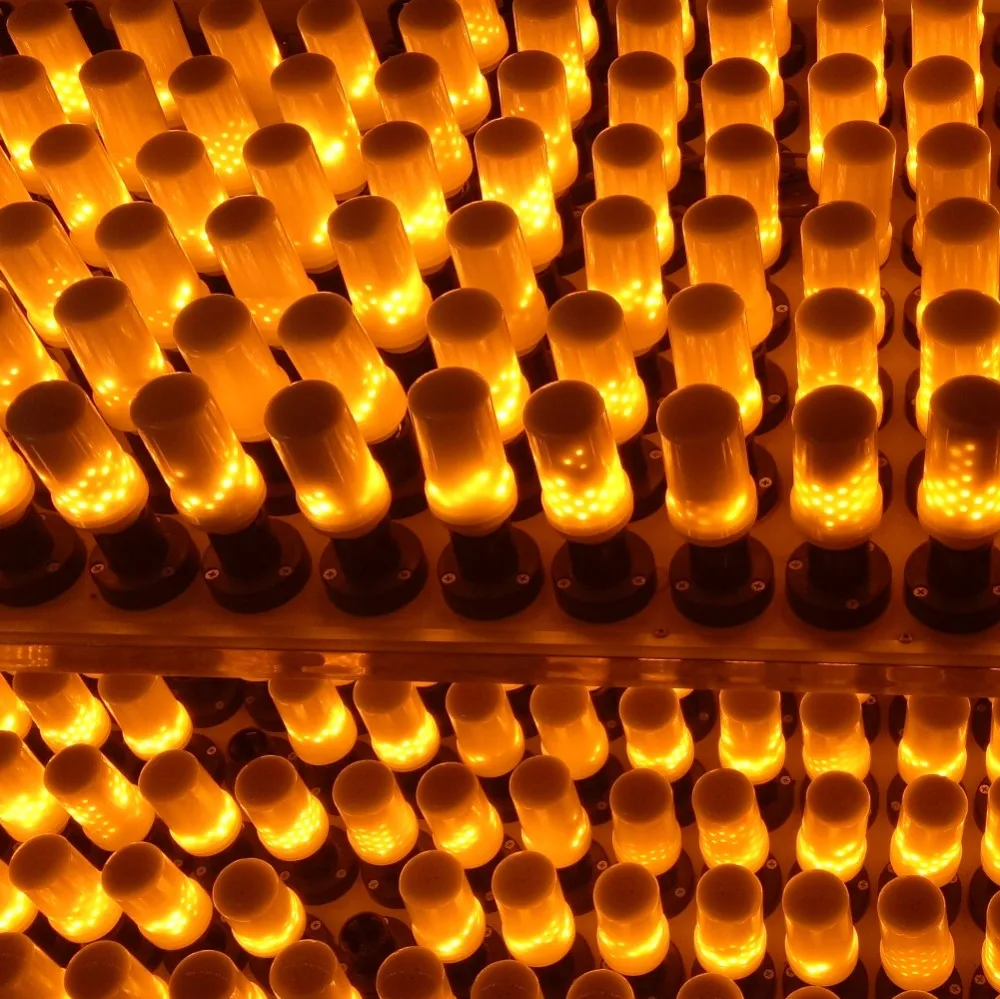 New Product  Flame effect fire light Lamp SMD 2835 138mm B22 E26 E27 5w 7W decorative christmas led bulb