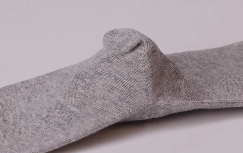 Wholesale Customized Thick Cotton Men Business Crew Split Toe Separators  Five-finger Socks