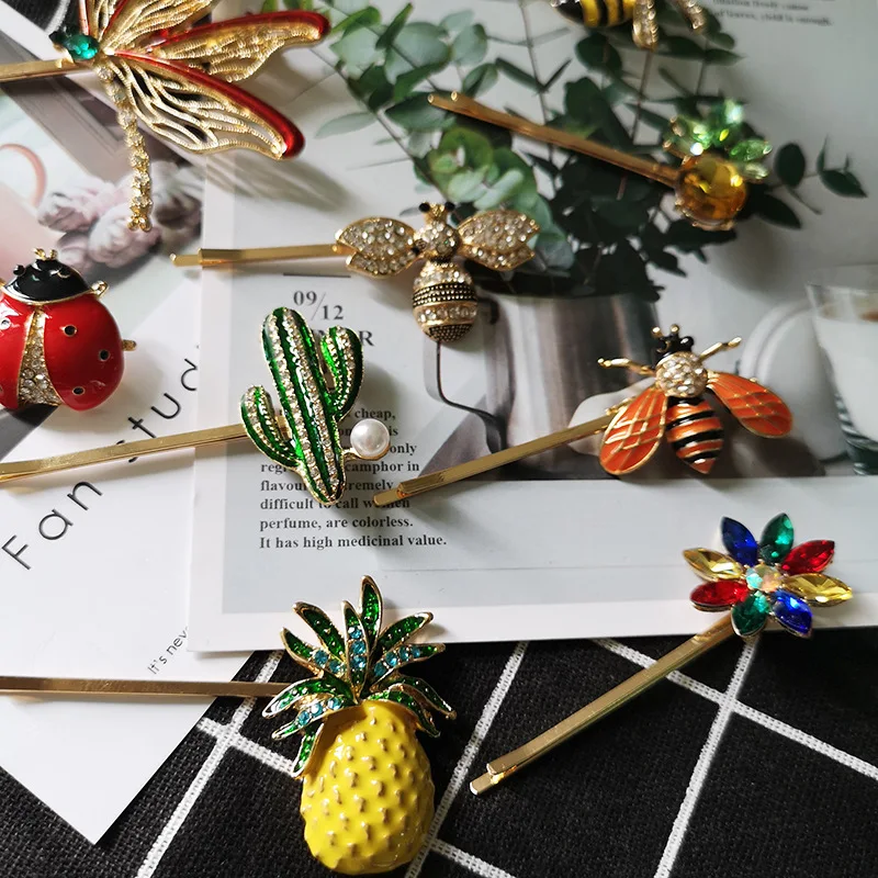 Wholesale Korean Cute Girl Crystal Animal Butterfly Parrot Bee Hair Display Korean Hair Clip Display Female Hair Jewelry