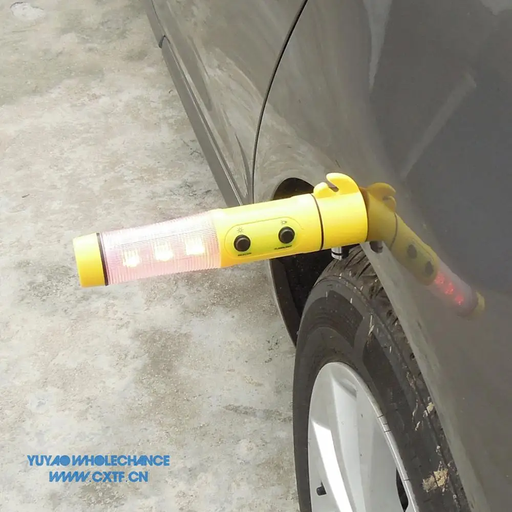 3 in 1 Flashlight Car Emergency Hammer Beacon