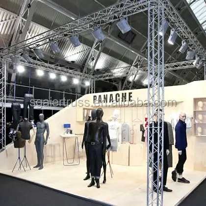 Используются алюминиевые фермы для выставки стенд 3*3