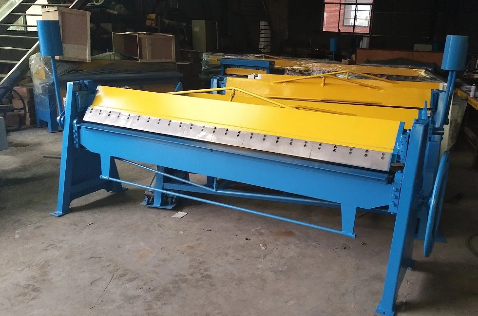 Cheap price small 2 meters manual bending machine/1.5 meters hand steel press brake/TDF duct manual folder