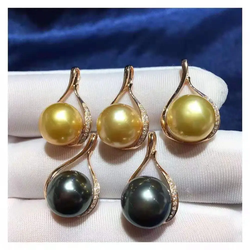 Hot-selling classics gorgeous gloss Tahitian pearl  black pearl  pendant 18K gold necklace pendant inlaid  natural diamond