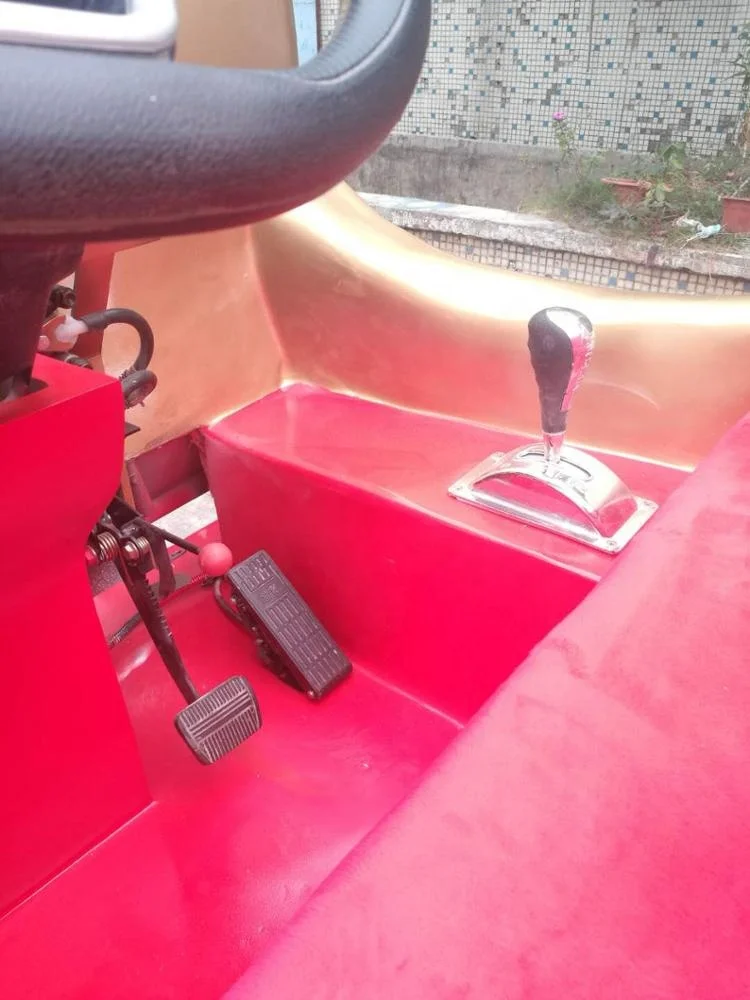 Life size fiberglass Christmas sculpture mall decoration dynamic Sleigh reindeer statue with wheel