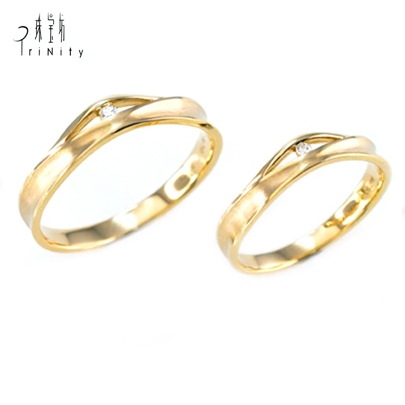 Designer Styles Engraved Modern Unique Banded Jewelry for Couple Men Women 18K Rose Gold Engagement Ring