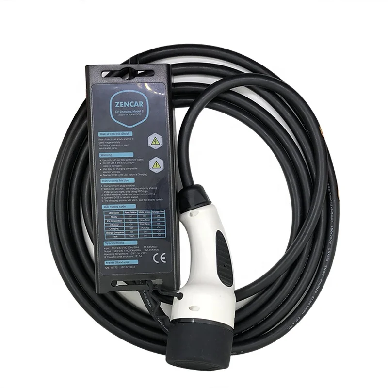 Многофункциональное автомобильное зарядное устройство 240 В переменного тока 16 А 32 А EV с адаптером для schuko сине-Красного цвета cee