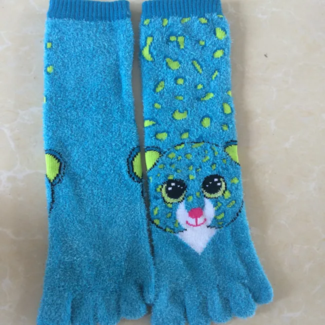 
MULTI COLOR Striped Fuzzy Toe Socks, Soft Polyester Animal Fashion Toe Socks, Warm Fuzzy Cute Animal Novelty Toe Socks 