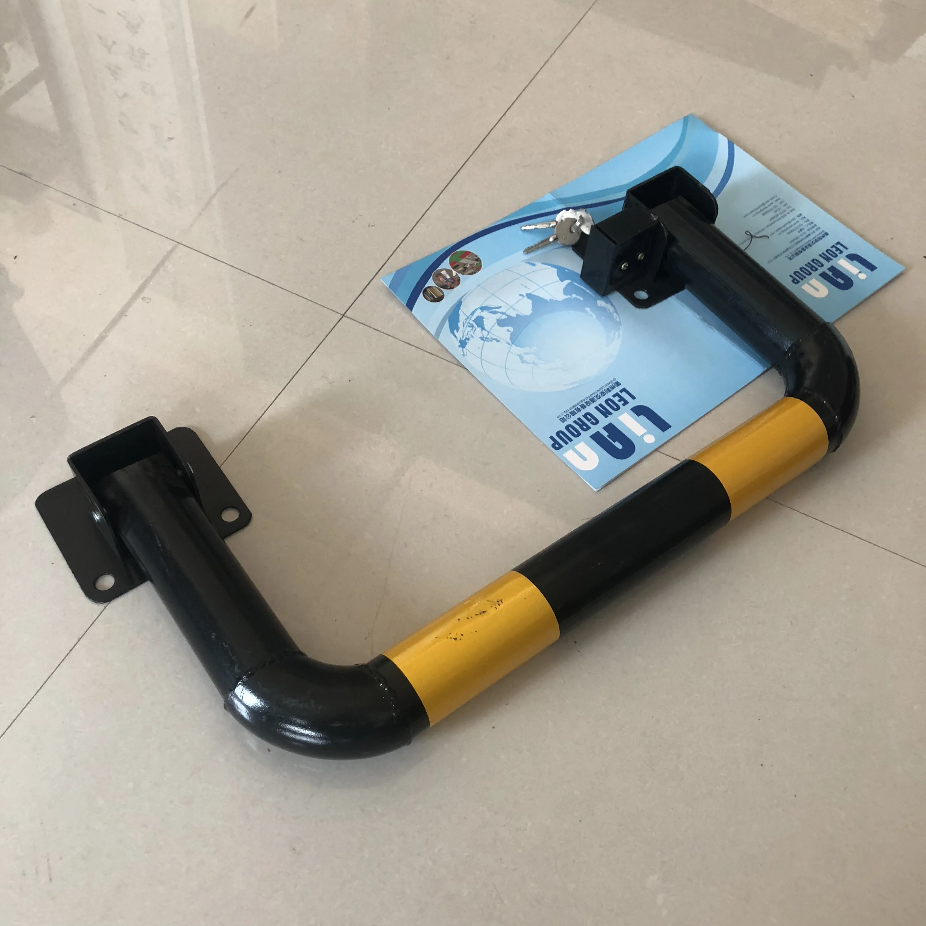 Yellow Black Simi automatic Parking Lot Barrier, Parking lock bollard