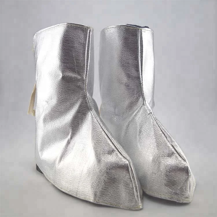 
Heat resistant aluminum foil safety work boots 