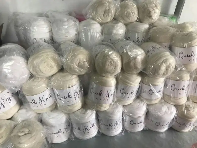 
in stock giant super chunky knitted merino wool bulk hand knitting of throw blanket yarn 