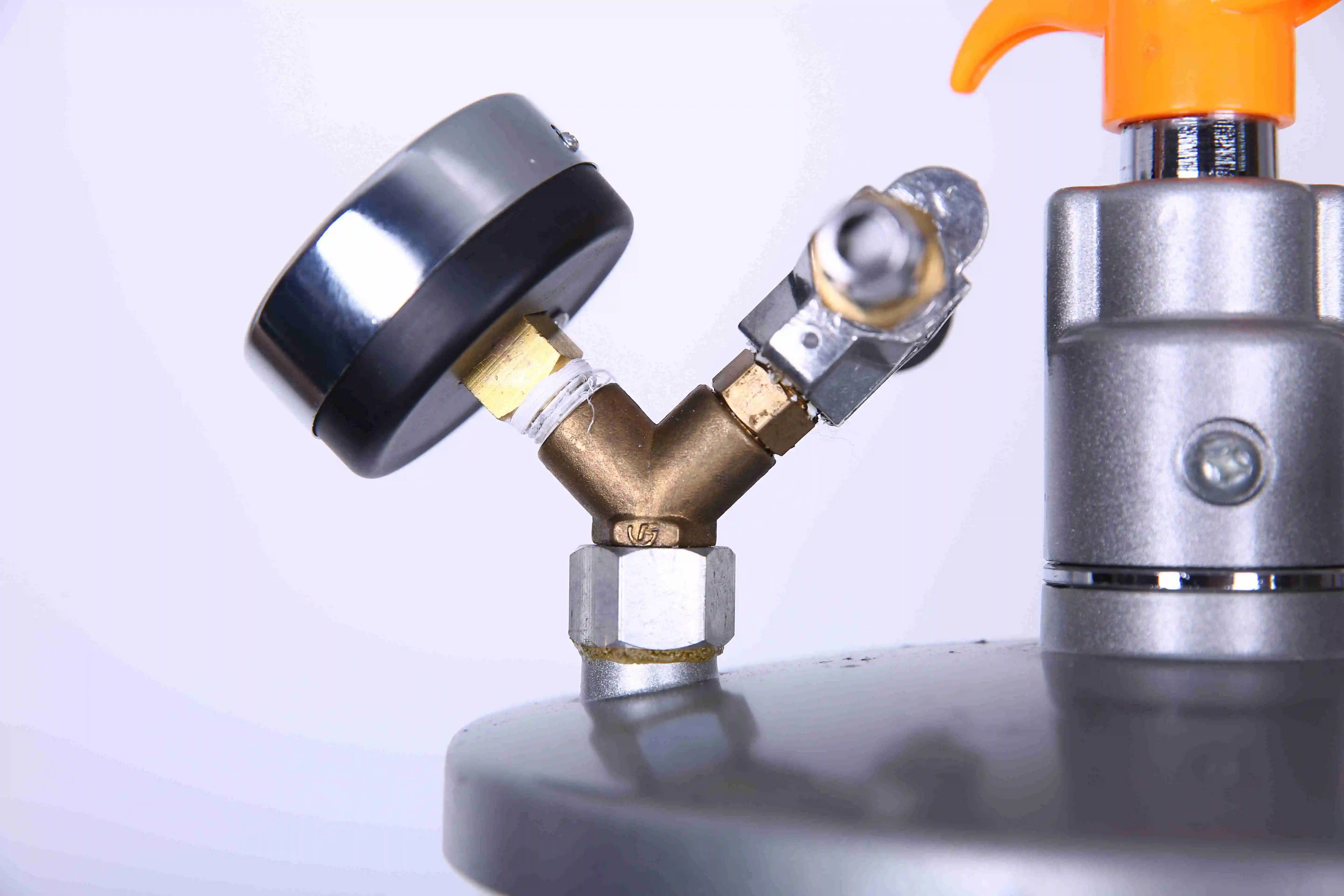 Роскошная машина для замены масла, слив отработанного масла с чашкой