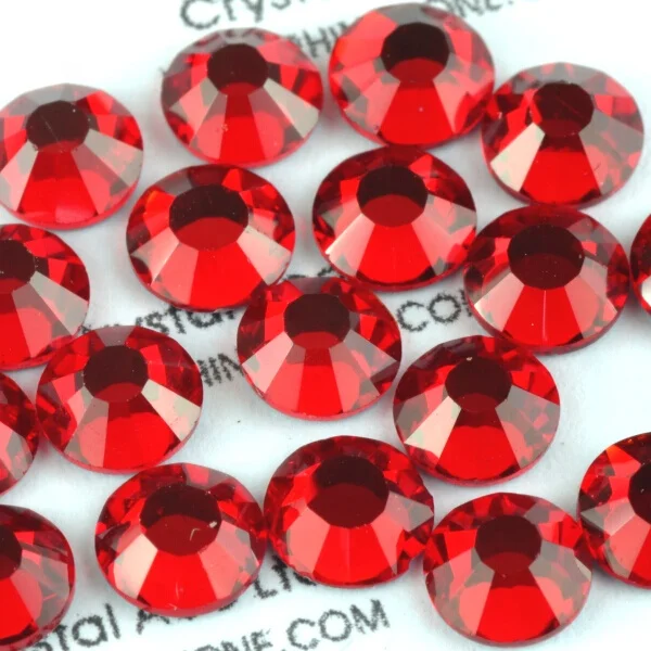 SS20 Lt siam hot fix iron-on crystal rhinestones for fashion apparel