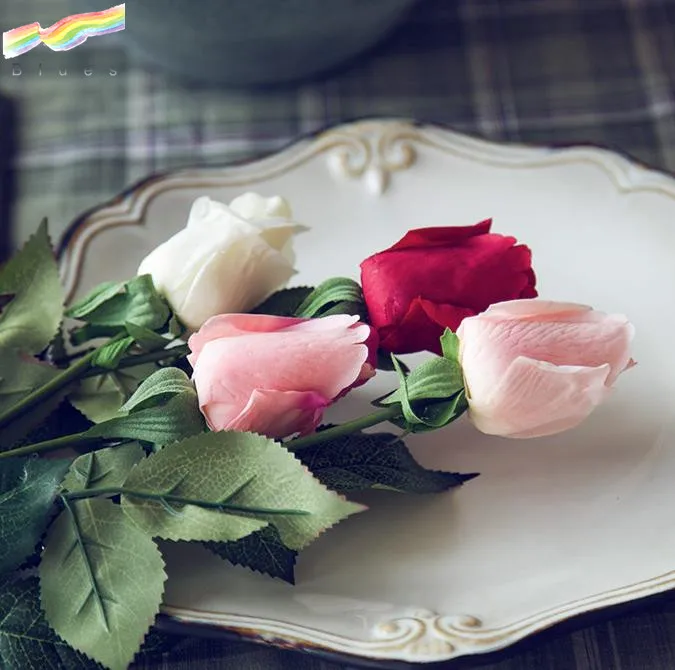 Silk fabric real touch single stem artificial rose flowers in bud for wedding event
