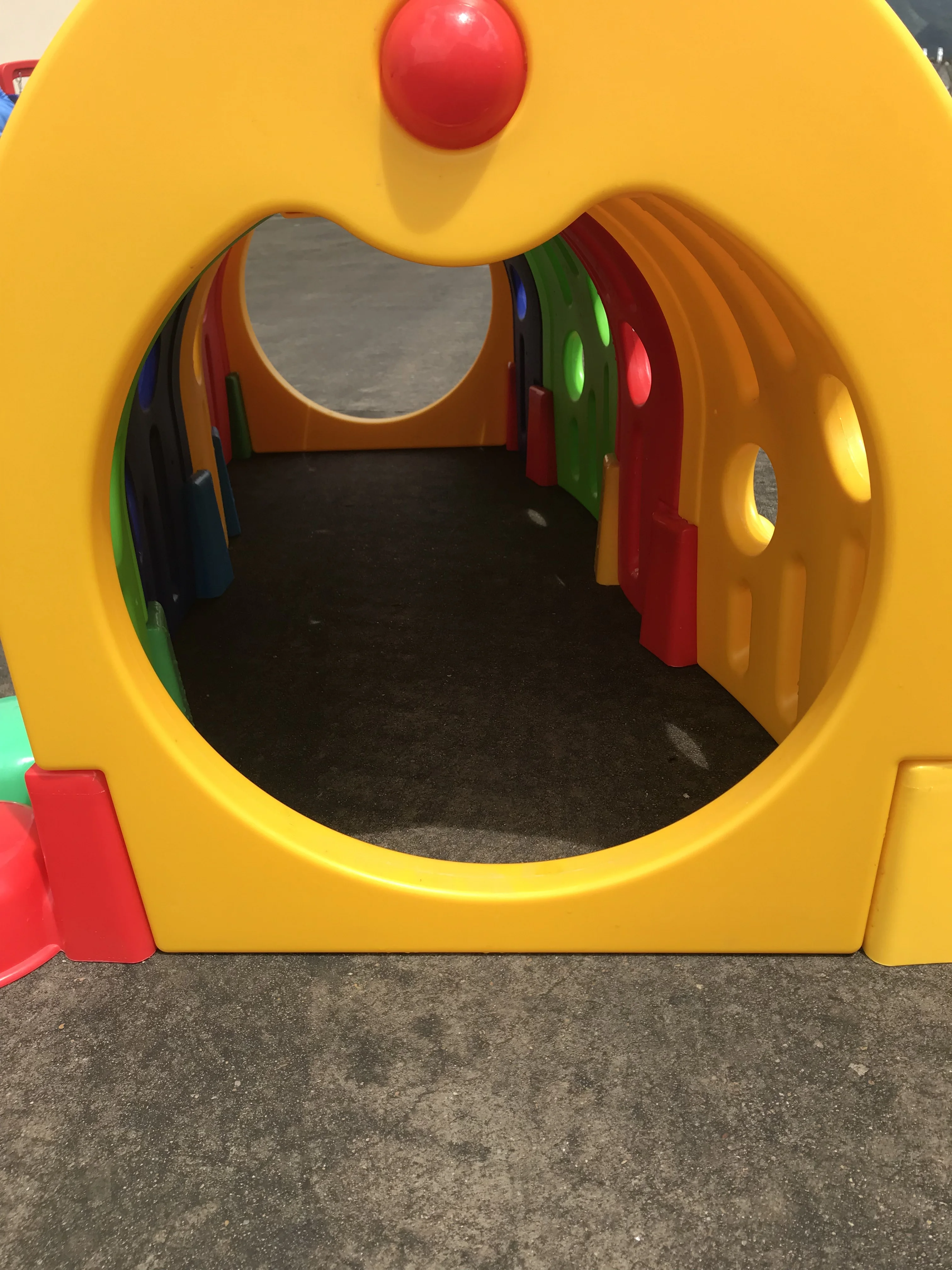 YF-06001B kindergarten various color plastic kids play tunnel children indoor playground equipment caterpillars Elf tunnel toy
